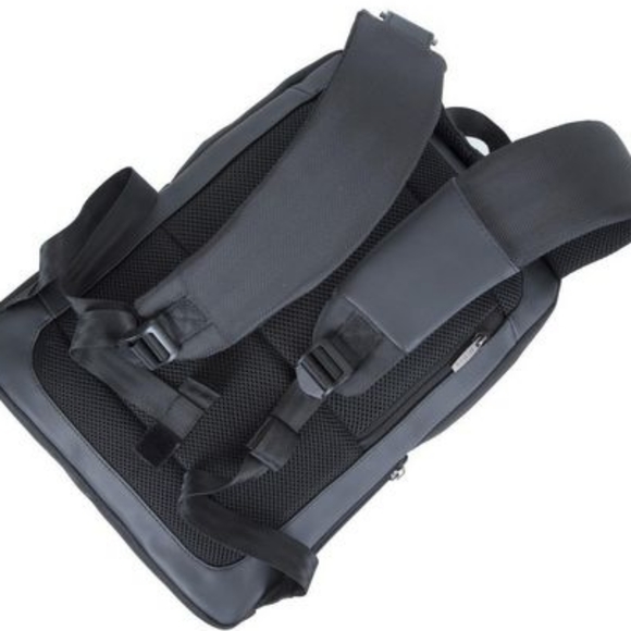 Slim and sleek backpack - Picture 3 of 10